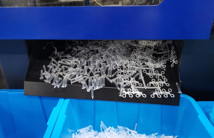 الحل الجاهز لخط إنتاج الحقنة من SMARTELL TECHNOLOGY CO.,LTD